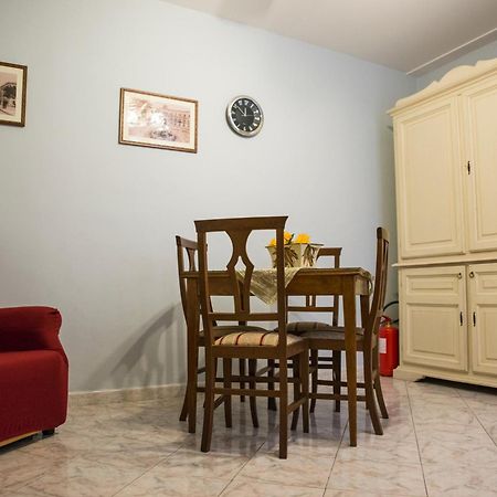 シラクーサ Sognando Ortigia Bed & Breakfast エクステリア 写真