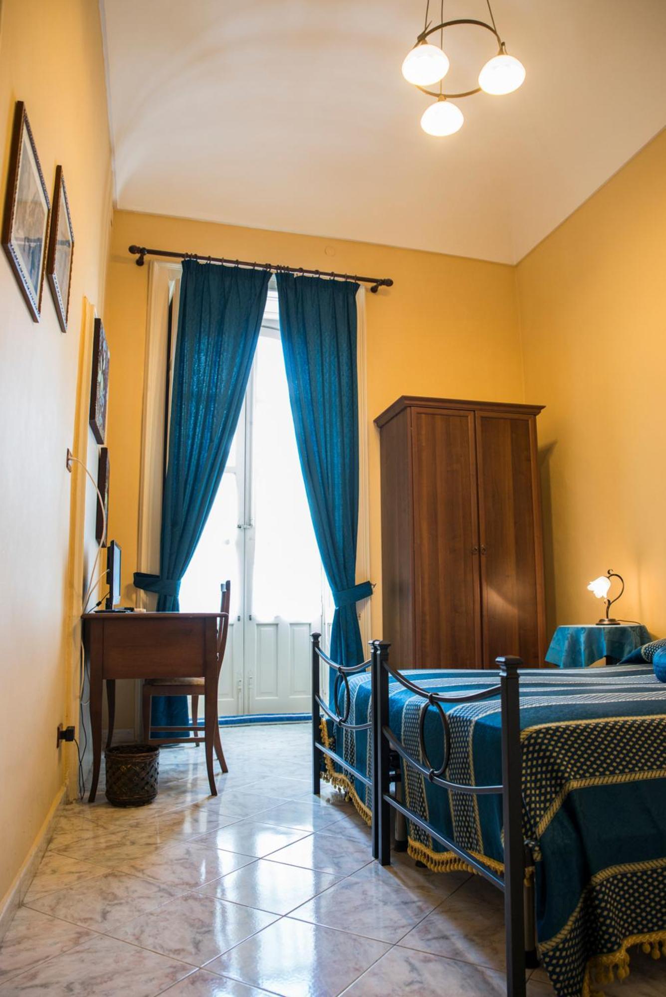 シラクーサ Sognando Ortigia Bed & Breakfast エクステリア 写真
